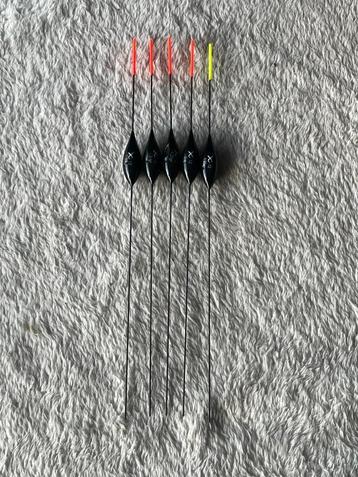 adv 254 / NIEUW set 5 dobbers MATRIX 1,25gr beschikbaar voor biedingen