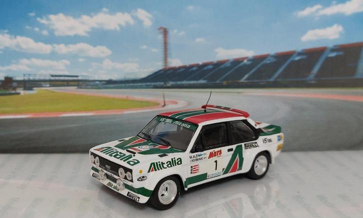 1:43 Fiat 131 Abarth Rally #1; 1000 Lakes Rally 1979; Altaya, Hobby en Vrije tijd, Modelauto's | 1:43, Zo goed als nieuw, Auto