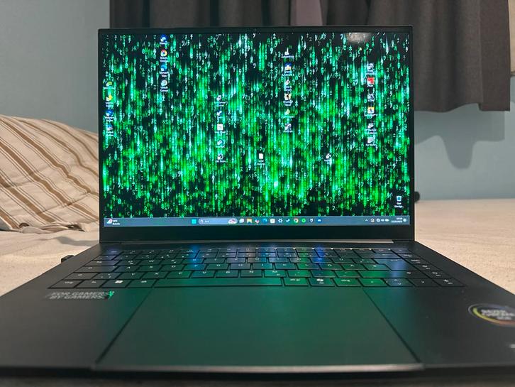 Razer blade 16 2025 5070 5ghz 32 gb ram 8000 mhz, Computers en Software, Windows Laptops, Zo goed als nieuw, 16 inch, 4 Ghz of meer