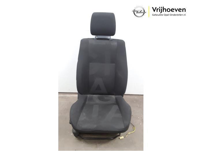Stoel rechts van een Opel Agila (Agila 08-), Auto-onderdelen, Interieur en Bekleding, Opel, Gebruikt, 3 maanden garantie, Ophalen of Verzenden