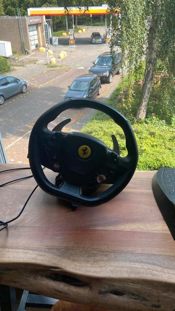 T80 ferrari 488 thrustmaster race stuur beschikbaar voor biedingen