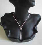 KR-ROZENKWARTS–Roze -Pegel: 4¾cm. x ½cm-L:42cm >totaal 62cm., Verzenden, Zo goed als nieuw, Roze, Overige materialen