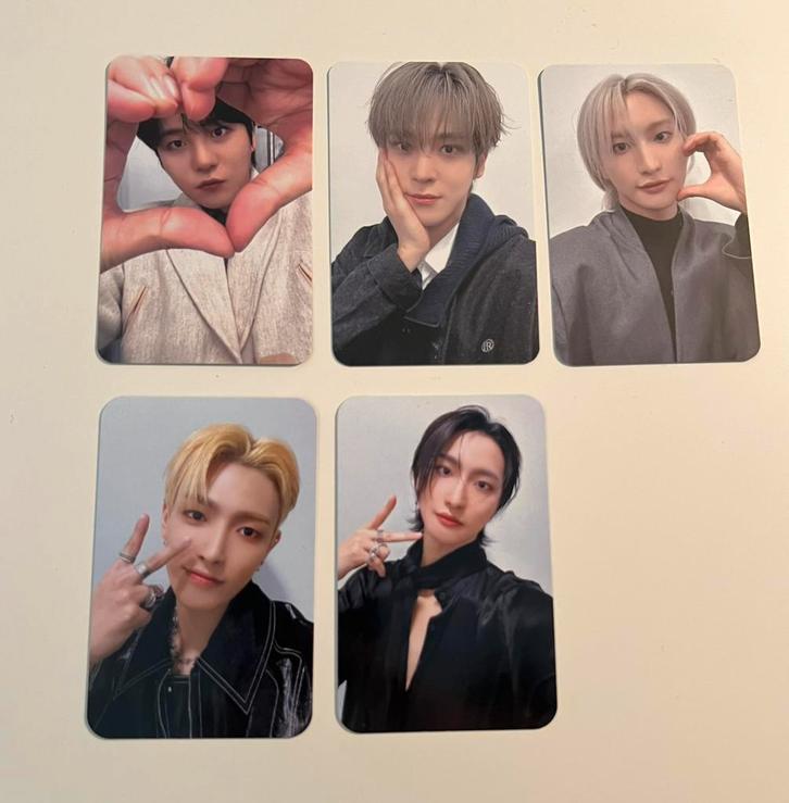 Ateez Towards The Light Merch Atiny Zone Photocards, Verzamelen, Muziek, Artiesten en Beroemdheden, Zo goed als nieuw, Foto of Kaart