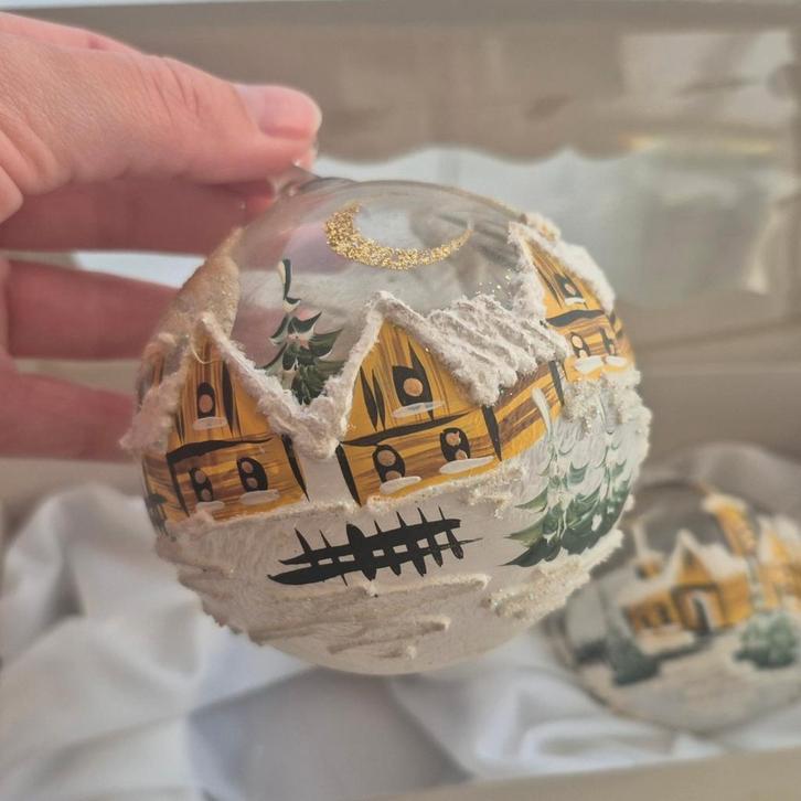 2 handgemaakte glazen kerstballen, Diversen, Kerst, Zo goed als nieuw, Ophalen of Verzenden