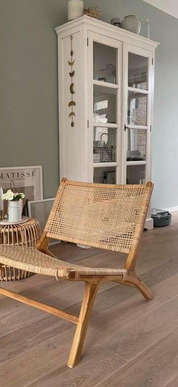 Witte houten vitrinekast (landelijke stijl) 1.95 hoog beschikbaar voor biedingen