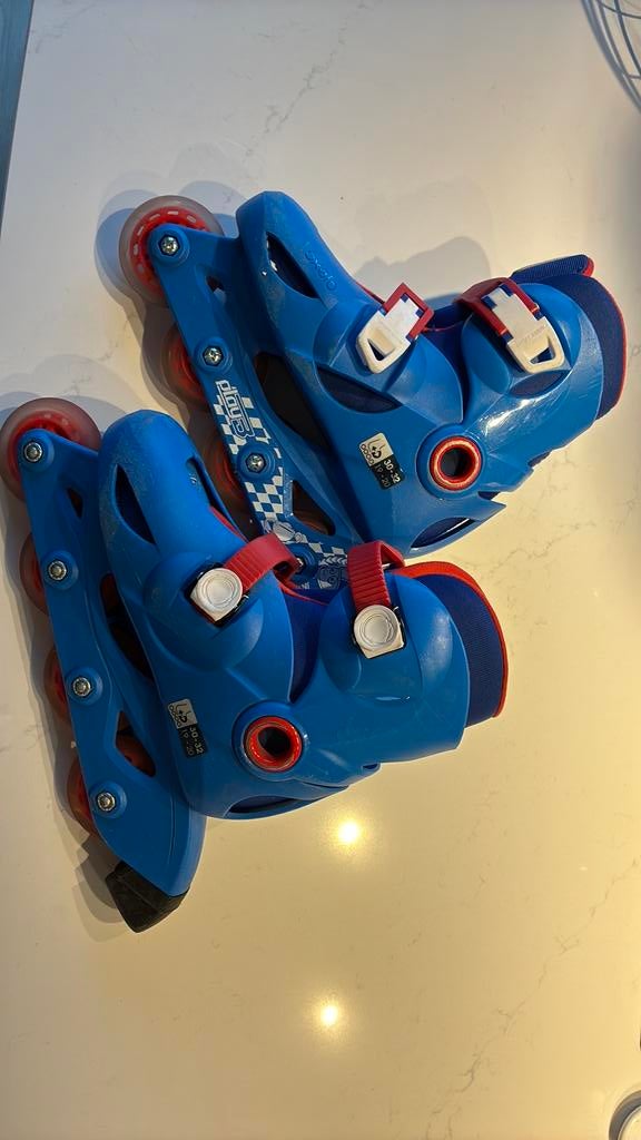 Skates verstelbaar kind maat 30-31-32, Kinderen en Baby's, Kinderen, Ophalen of Verzenden, Verstelbaar, Gebruikt