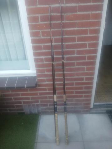 Te koop 3 hengels  beschikbaar voor biedingen