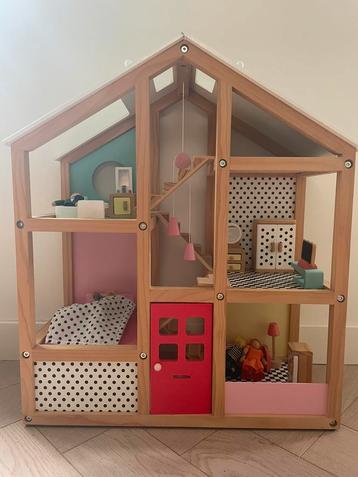 Poppenhuis van de Hema beschikbaar voor biedingen