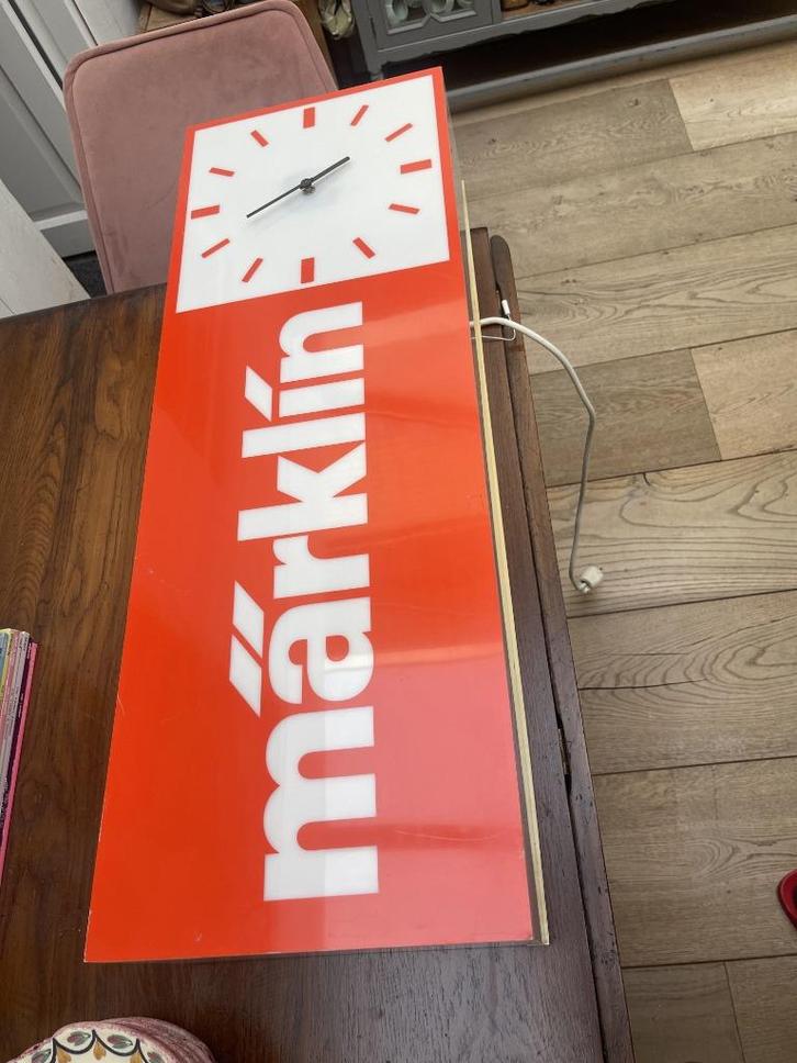 Marklin reclame lichtbak met klok. Jaren '70-'80? Origineel, Hobby en Vrije tijd, Modeltreinen | H0, Gebruikt, Overige typen, Wisselstroom