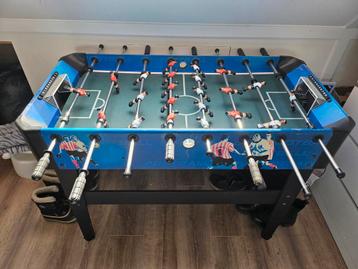 Voetbaltafel op poten - Plezier voor jong en oud! beschikbaar voor biedingen