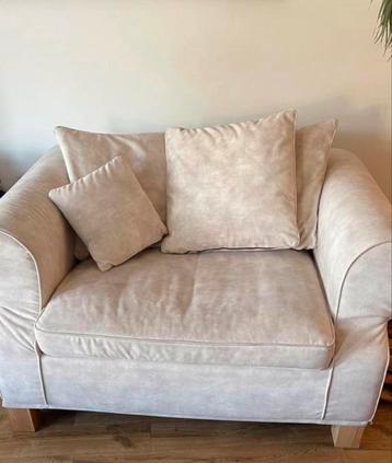 Fluwelen Loveseat - Zit comfortabel met 2 personen beschikbaar voor biedingen