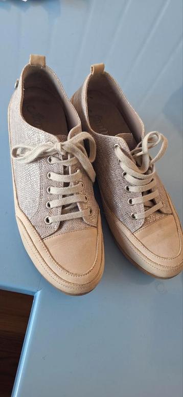 Footnotes Sneakers Maat 39 Half Breedte beschikbaar voor biedingen