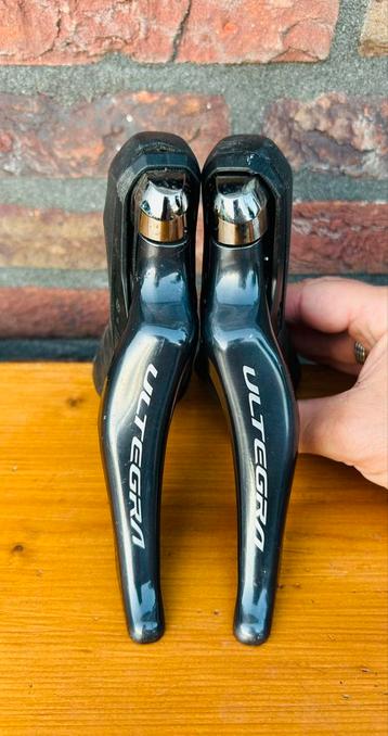 Shimano Ultegra shifters ST-R8025 beschikbaar voor biedingen