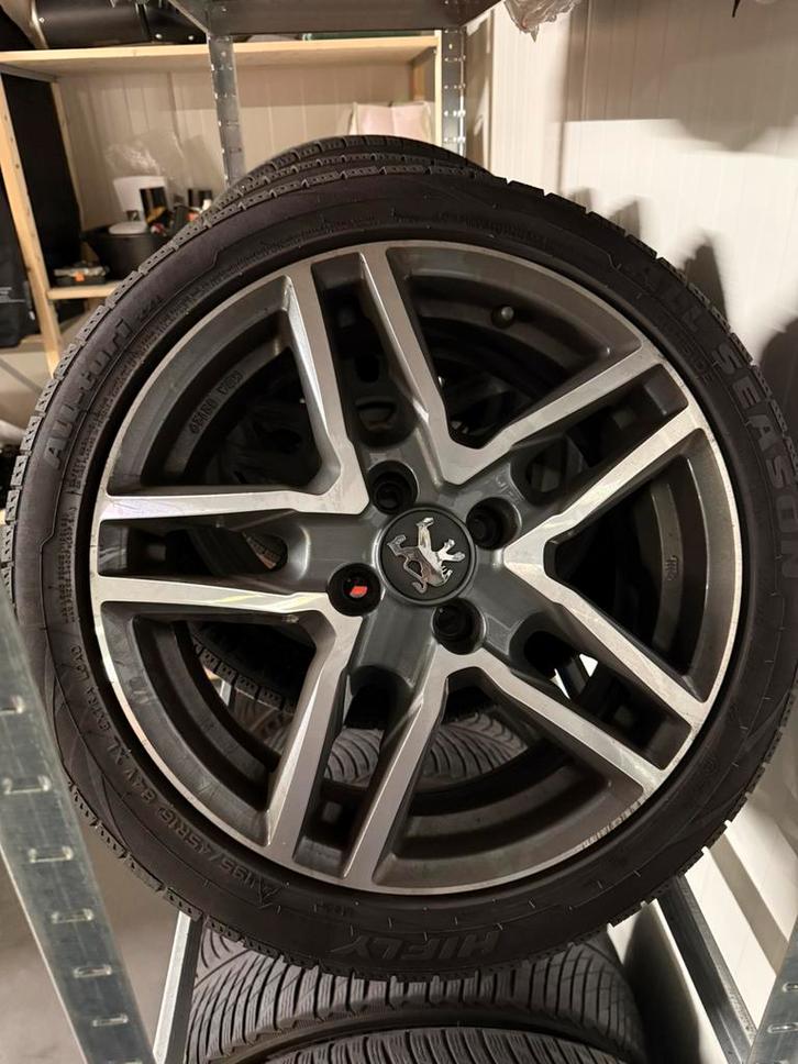 Peugeot 108 | Originele sportvelgen | 195/45/16, Auto-onderdelen, Banden en Velgen, Band(en), All Season, 16 inch, 195 mm, Ophalen of Verzenden