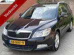 Skoda Octavia Combi 1.2 TSI Elegance Business Line Xenon NAP, Voorwielaandrijving, Euro 5, 4 cilinders, Zwart