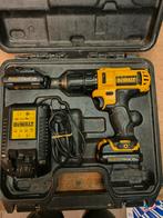 DeWalt DCD170 accuboormachine met 2x 10.8v accu en lader, Ophalen of Verzenden, Gebruikt