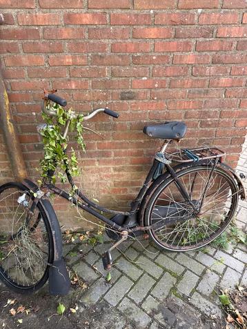 Omafiets Opknapper beschikbaar voor biedingen