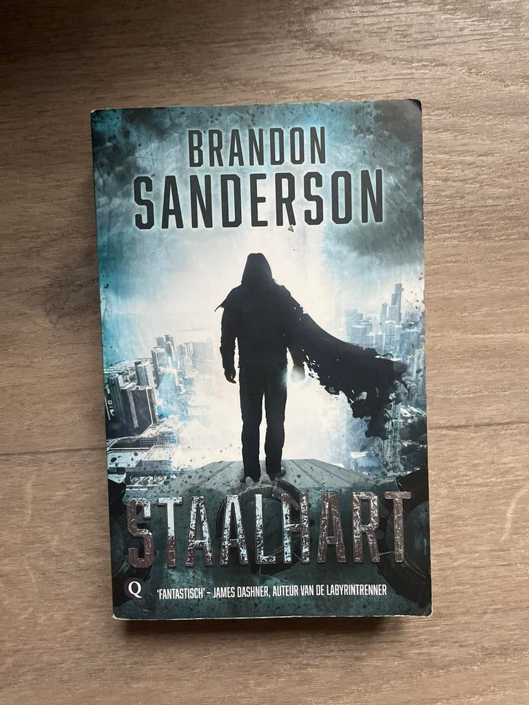Staalhart van Brandon Sanderson, Ophalen of Verzenden, Zo goed als nieuw