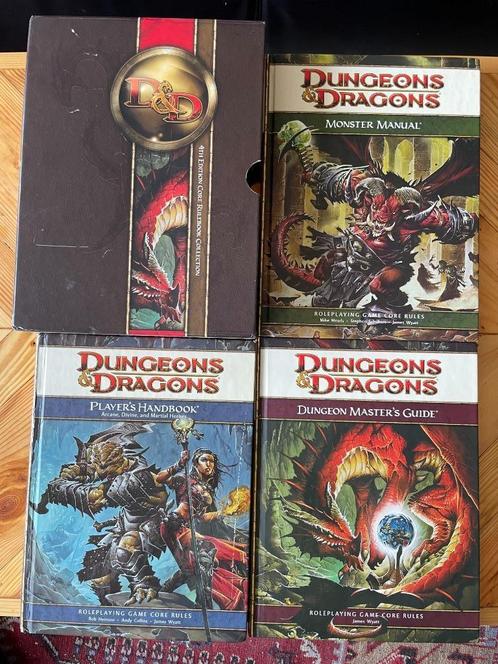 Set van zes D&D 4th edition boeken, inclusief DM screen, Hobby en Vrije tijd, Wargaming, Zo goed als nieuw, Historisch, Boek of Catalogus