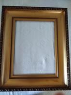 Gouden  houten schilderijlijst met sierlijke details, Huis en Inrichting, Woonaccessoires | Lijsten, Ophalen, Gebruikt, 50 tot 75 cm