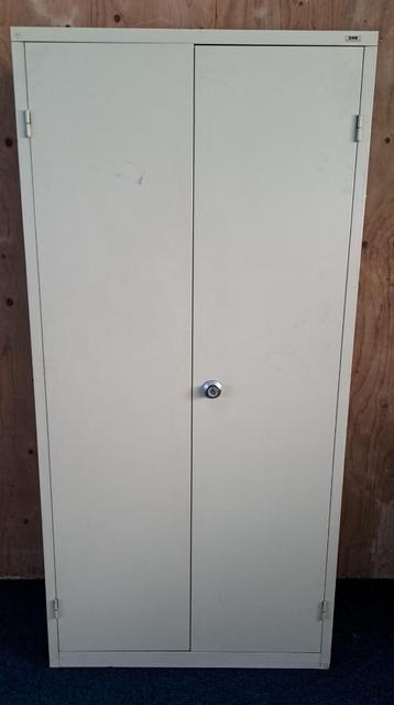 Extra diepe draaideurkast 97*197*50cm beschikbaar voor biedingen