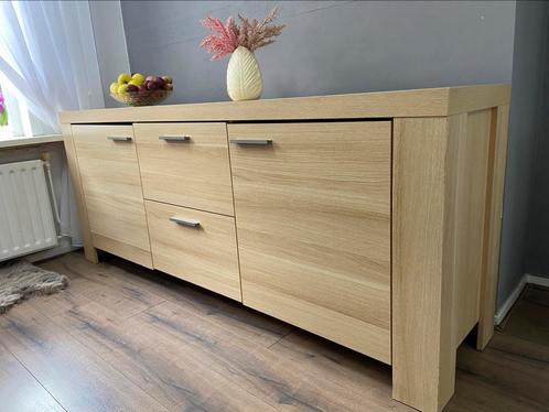 Moderne woonkamerkast / dressoir – licht eiken, Huis en Inrichting, Kasten | Dressoirs, Zo goed als nieuw, 200 cm of meer, 25 tot 50 cm