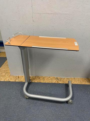 Verstelbare overbedtafel Volker gmbh beschikbaar voor biedingen