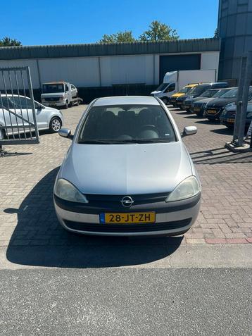 Opel Corsa 1.2 16V 3D 2002 Grijs beschikbaar voor biedingen