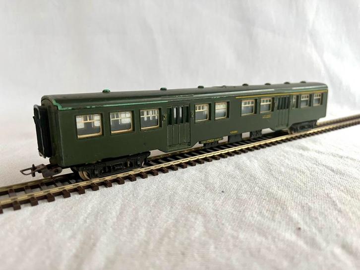 Lima NMBS/SNCB 1e/2e klas rijtuig, Hobby en Vrije tijd, Modeltreinen | H0, Gebruikt, Wagon, Gelijkstroom, Lima, Ophalen of Verzenden