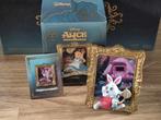 Disney Miniso Alice in Wonderland ornament Fotolijst Rabbit, Ophalen of Verzenden, Overige figuren, Zo goed als nieuw, Beeldje of Figuurtje