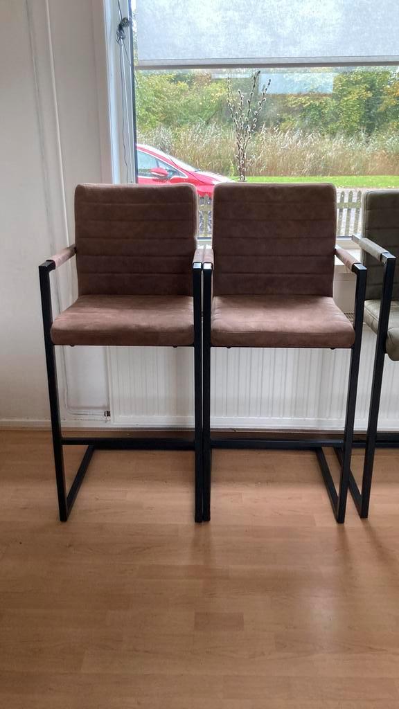 2 Barstoelen Lizzy Leen Bakker Cognac, Huis en Inrichting, Barkrukken, Gebruikt, 60 tot 90 cm, Leer, 2 krukken, Met voetsteun