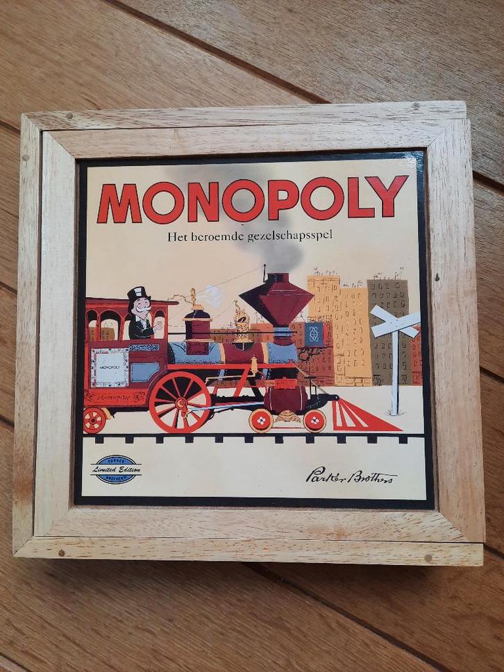 Retro - Monopoly in houten kistje - Nieuw - Uit 2003, Hobby en Vrije tijd, Gezelschapsspellen | Bordspellen, Nieuw, Ophalen of Verzenden