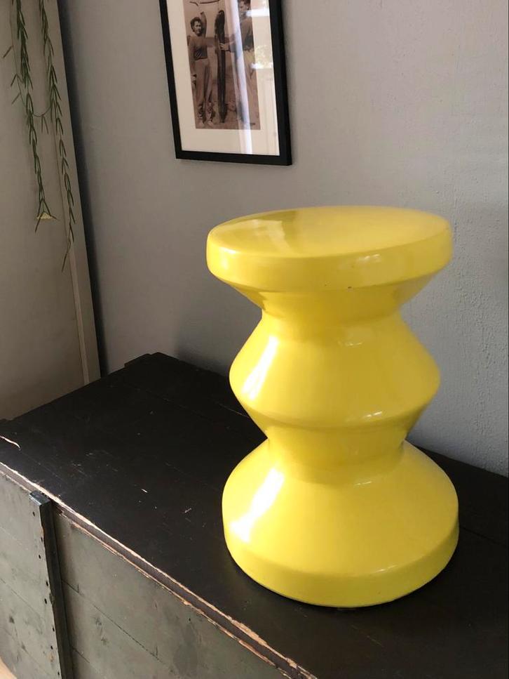 Gele Zigzag Bijzettafel, Krukje Pols Potten, Huis en Inrichting, Krukjes, Gebruikt, Overige materialen, Ophalen