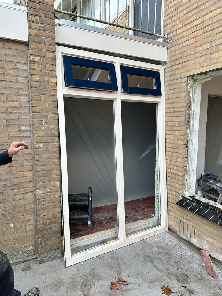 Kunststof kozijn met bovenramen 1600 x 2485, Doe-het-zelf en Verbouw, Kozijnen en Schuifpuien, Zo goed als nieuw, Raamkozijn, Kunststof