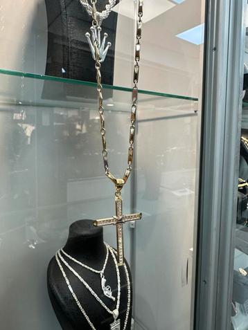 14k Gouden Bicolor Ketting met Kruis Hanger beschikbaar voor biedingen