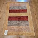 Handgeknoopt perzisch tapijt gabbeh, geknoopt in iran. Nieuw