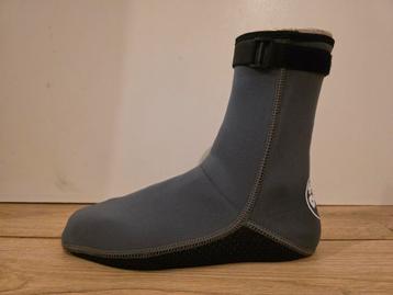 neopreen sokken maat 42/43 beschikbaar voor biedingen