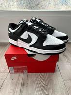 Nike Dunk Low Black White Panda EU 44, Kleding | Heren, Schoenen, Zwart, Nike, Nieuw, Ophalen of Verzenden