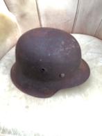 Duitse helm WO II M42 Graag contact, Ophalen of Verzenden, Landmacht, Duitsland, Helm of Baret