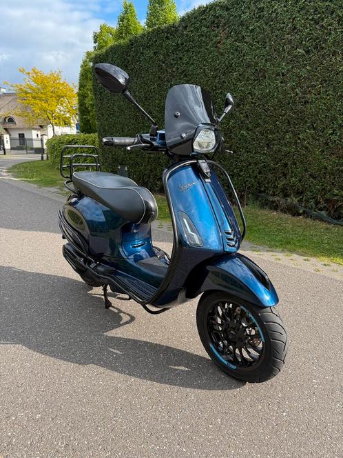 Vespa Sprint 2022 e5 ~ Midnight blue ~ Brom, Fietsen en Brommers, Brommers | Vespa, Overige modellen, Maximaal 45 km/u, Ophalen