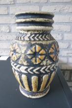 mooie robuuste vintage vazen, Huis en Inrichting, Woonaccessoires | Vazen, Gebruikt, Overige kleuren, Aardewerk of Porselein, Ophalen of Verzenden