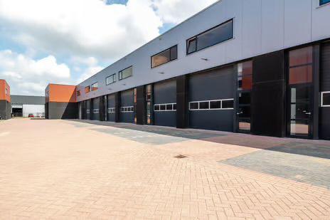 Turnkey bedrijfsunit met kantoorruimte te huur!, Zakelijke goederen, Bedrijfs Onroerend goed, Bedrijfsruimte, Huur