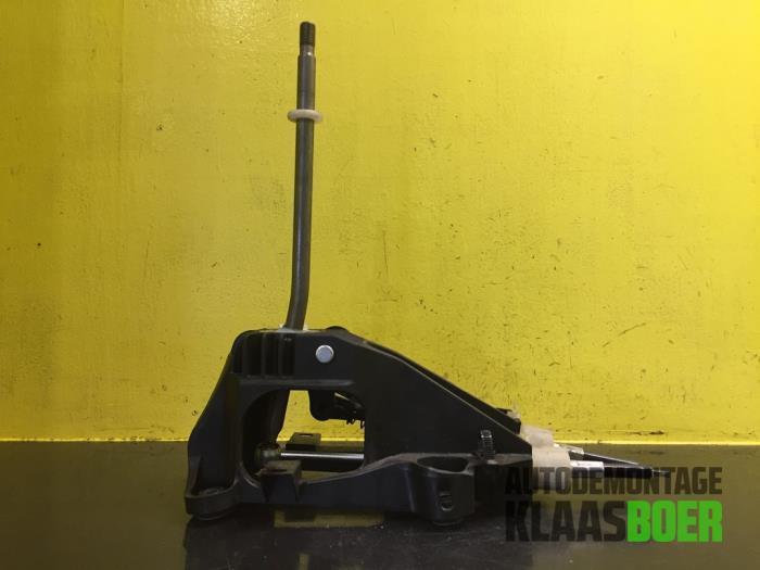 Schakelmechaniek van een Toyota Yaris, Auto-onderdelen, Remmen en Aandrijving, Toyota, Gebruikt, 6 maanden garantie, 12 maanden garantie