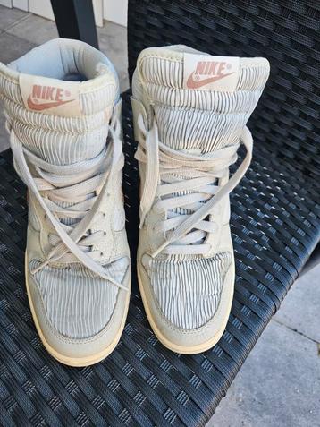 Hoge nike sneakers maat 41  beschikbaar voor biedingen