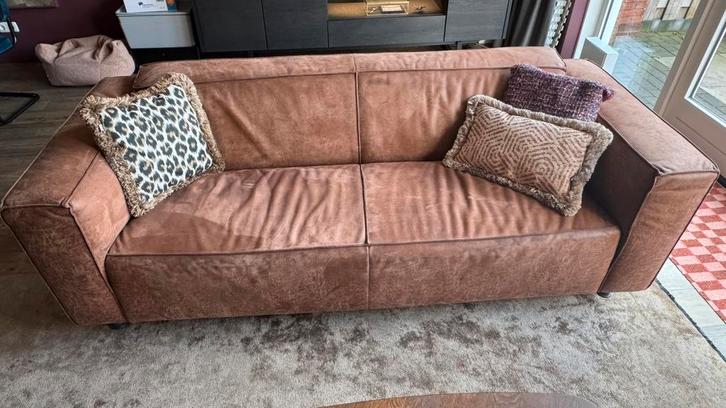 Bruine imitatieleren 3 zits bank, Huis en Inrichting, Banken | Bankstellen, Gebruikt, Rechte bank, Driepersoons, 200 tot 250 cm