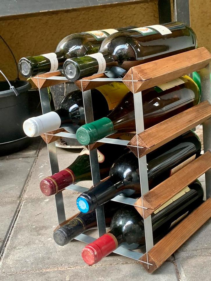 “Oude” wijnen voor de verzamelaar! Inclusief wijnrek, Verzamelen, Wijnen, Zo goed als nieuw, Rode wijn, Frankrijk, Ophalen