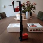 LINDE K13 STELLINGSTAPELAAR NZG, Hobby en Vrije tijd, Modelauto's | 1:50, Ophalen of Verzenden, Zo goed als nieuw, Hijskraan, Tractor of Landbouw