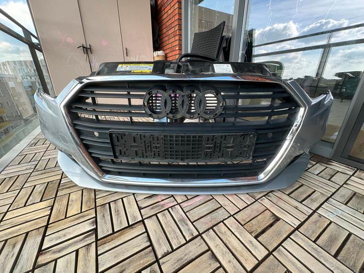 Audi A3 8V facelift hatchback voor bumper grijs compleet, Auto-onderdelen, Carrosserie en Plaatwerk, Bumper, Audi, Voor, Gebruikt