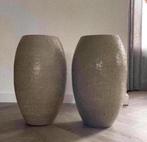 grote olijfgroene terracotta vazen hoge bloempotten handwerk, Aardewerk of Porselein, Ophalen of Verzenden, Zo goed als nieuw