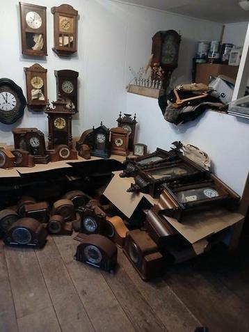 MET PENSIOEN EN NOG GEEN HOBBY Party antieke klokken beschikbaar voor biedingen